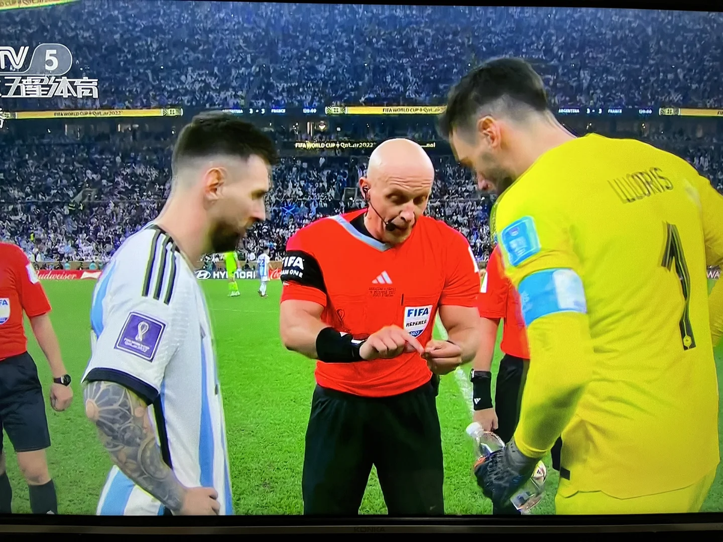 包含精彩点球大战，球迷激情燃烧支持现场的词条