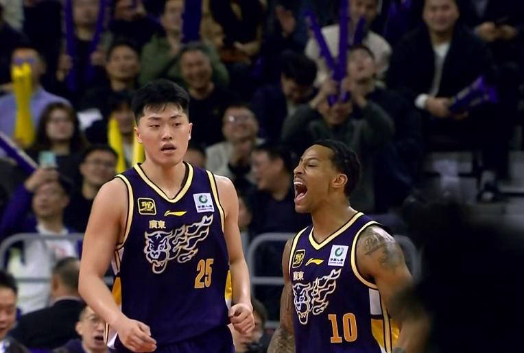 开云体育中国-包含意大利大胜瑞士，贝拉尔迪表现抢眼的词条