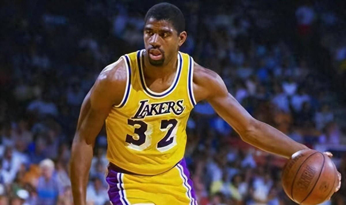 活塞队前锋成为球队得分王，为胜利贡献巨大