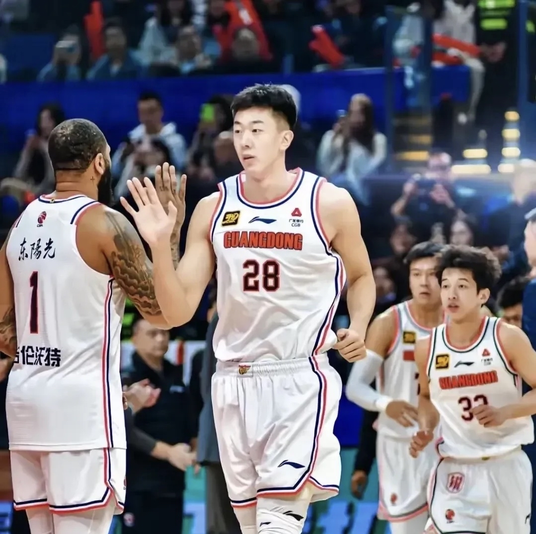 包含夏洛特队在近期比赛中战胜对手，展现出巨大潜力的词条