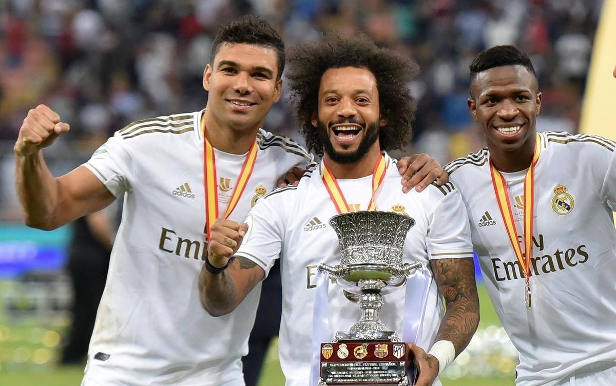 巴西传奇球星领衔队伍重回巅峰