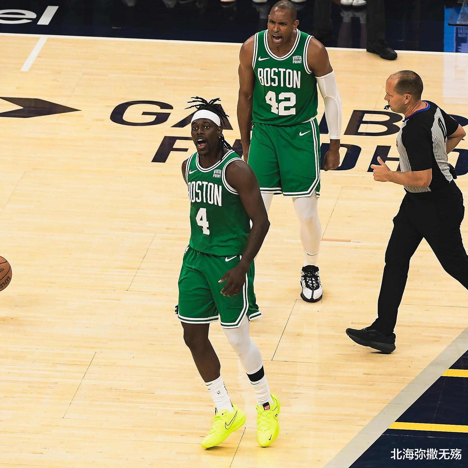 包含雄鹿核心球员受伤消息传来，或将影响战术部署的词条