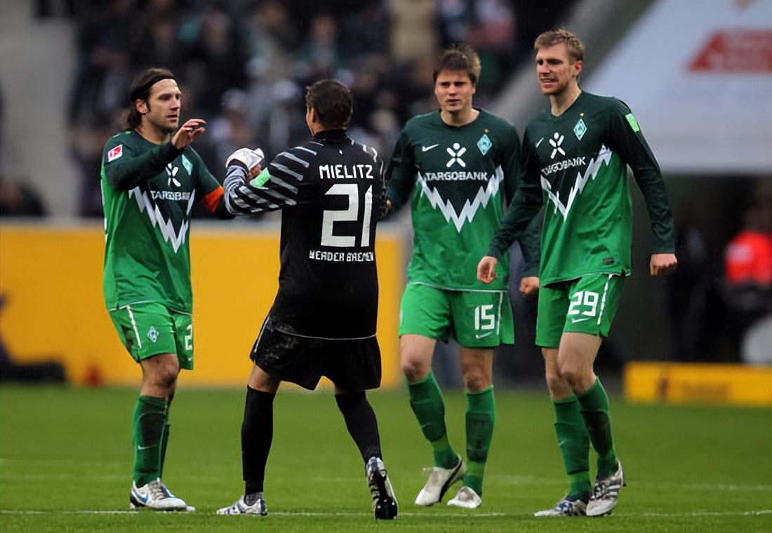 包含门兴格拉德巴赫取得惊人的连胜纪录的词条