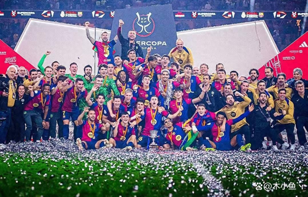 足球赛场上的激烈角逐，谁能笑到最后