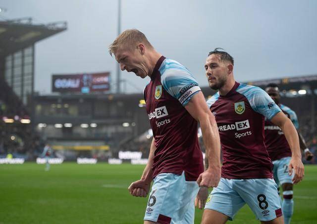 哈德斯菲尔德客场逼平伯恩利,保持不败的简单介绍 哈德斯菲尔德客场逼平伯恩利,保持不败的简单介绍