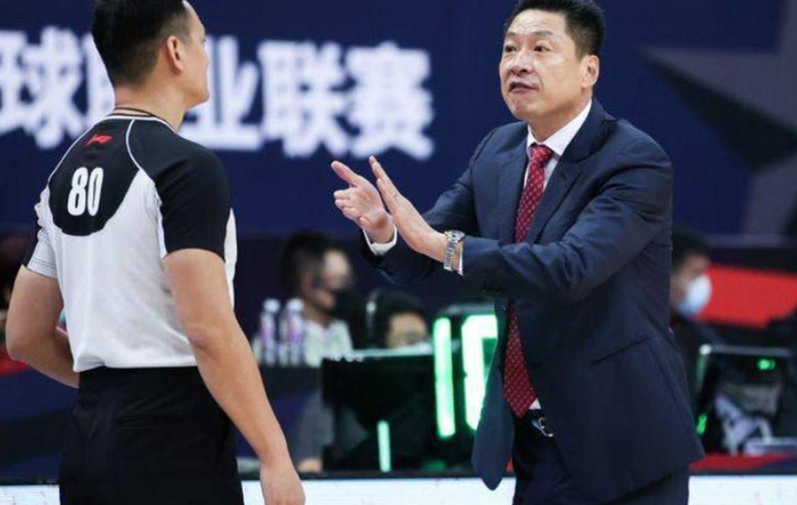 关于山西队在场上取得了惊人的逆转胜利的信息