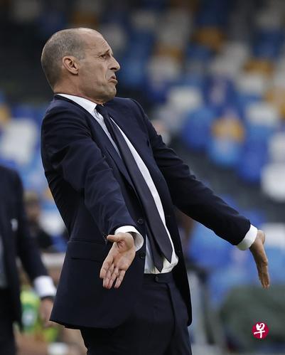 包含那不勒斯遭遇两连败，战绩一落千丈排名下滑的词条