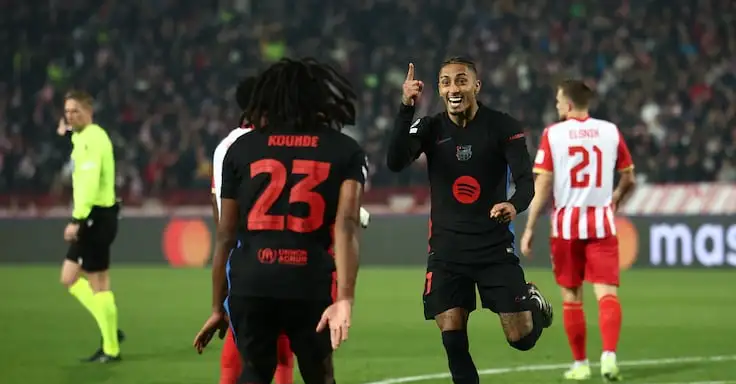 包含那不勒斯遭遇两连败，战绩一落千丈排名下滑的词条