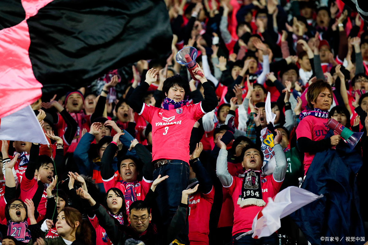 开云体育平台APP-一场精彩的比赛带给球迷们无尽的欢乐和惊喜