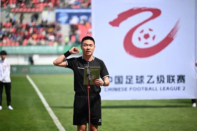 队员实力逐渐增强，国内职业足球联赛观赏性强的简单介绍