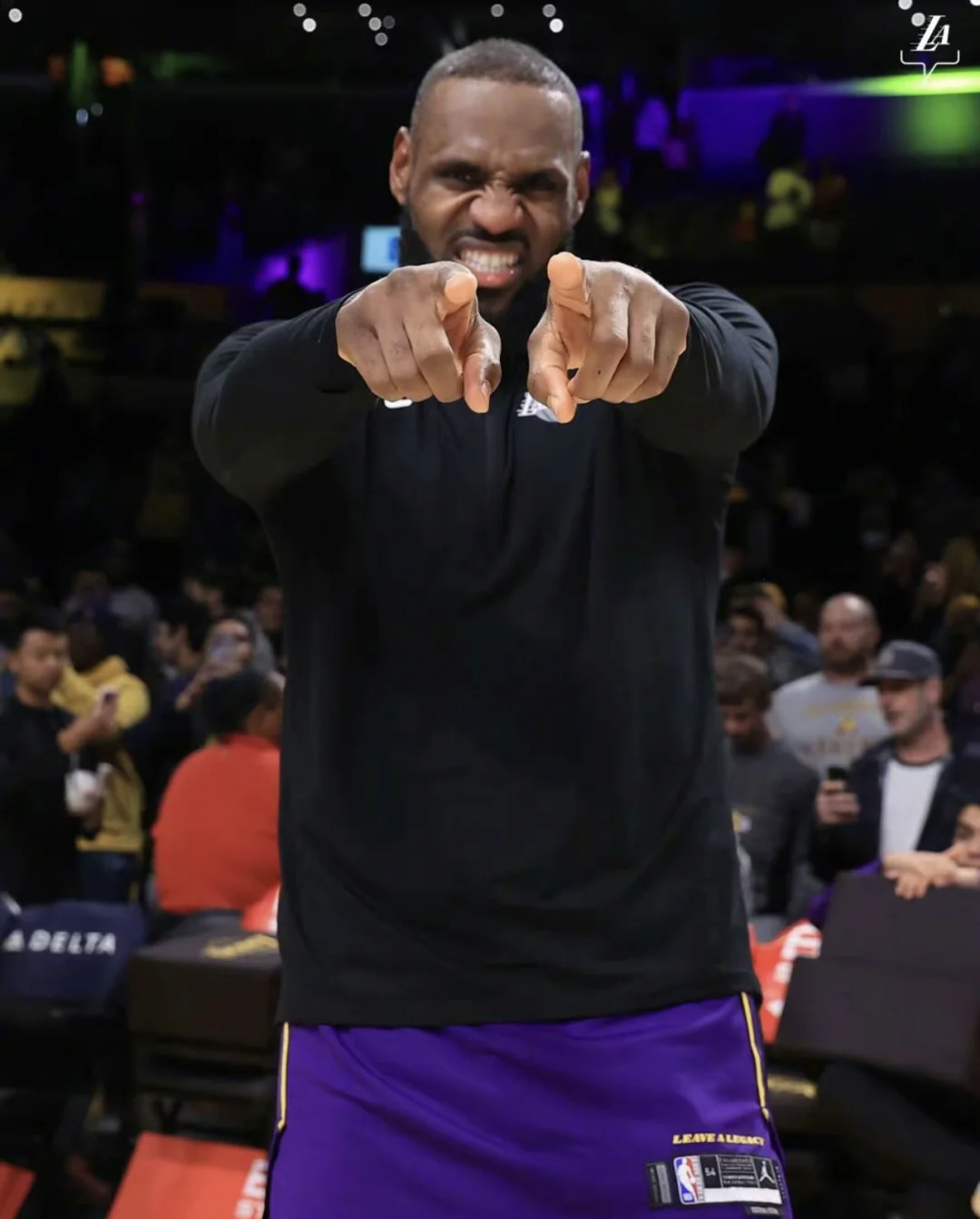 法兰克福客场战胜纽伦堡，豪取连胜