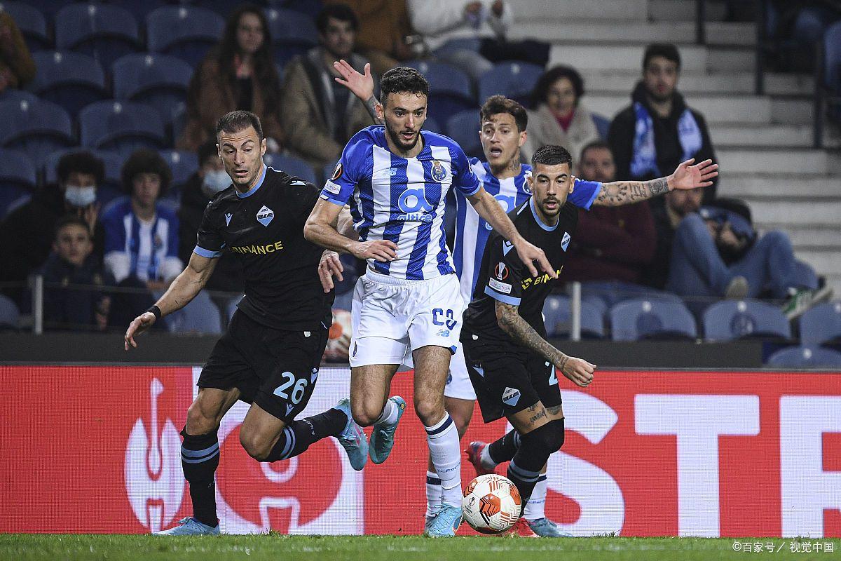 快讯:波尔图抵达美国备战世俱杯 快讯:波尔图抵达美国备战世俱杯