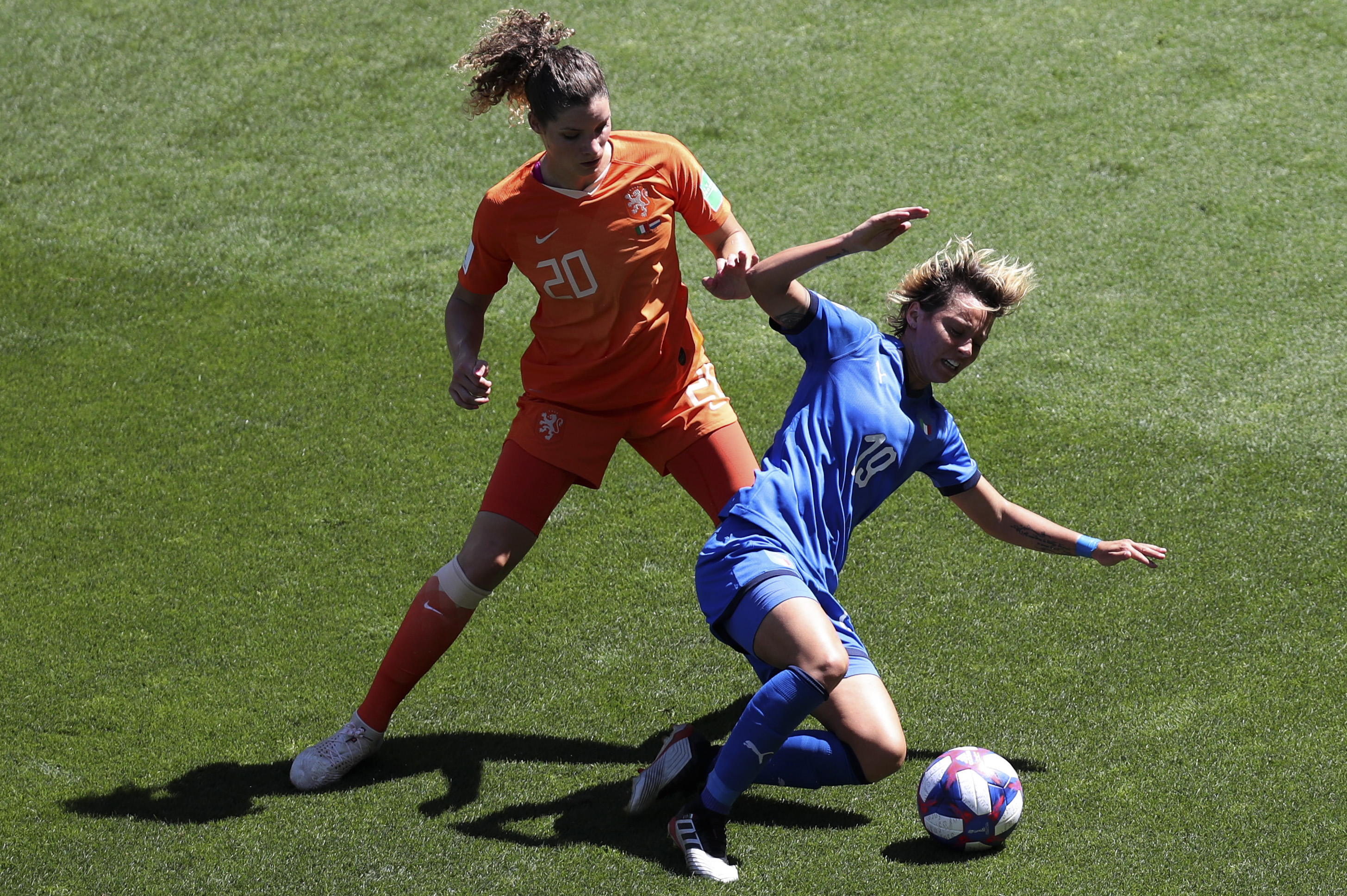 包含瓦朗谢纳队客场取分,排名有所上升的词条 包含瓦朗谢纳队客场取分,排名有所上升的词条