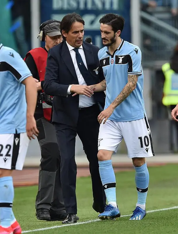 关于里昂签下拉齐奥前锋,冲刺冠军的信息 关于里昂签下拉齐奥前锋,冲刺冠军的信息