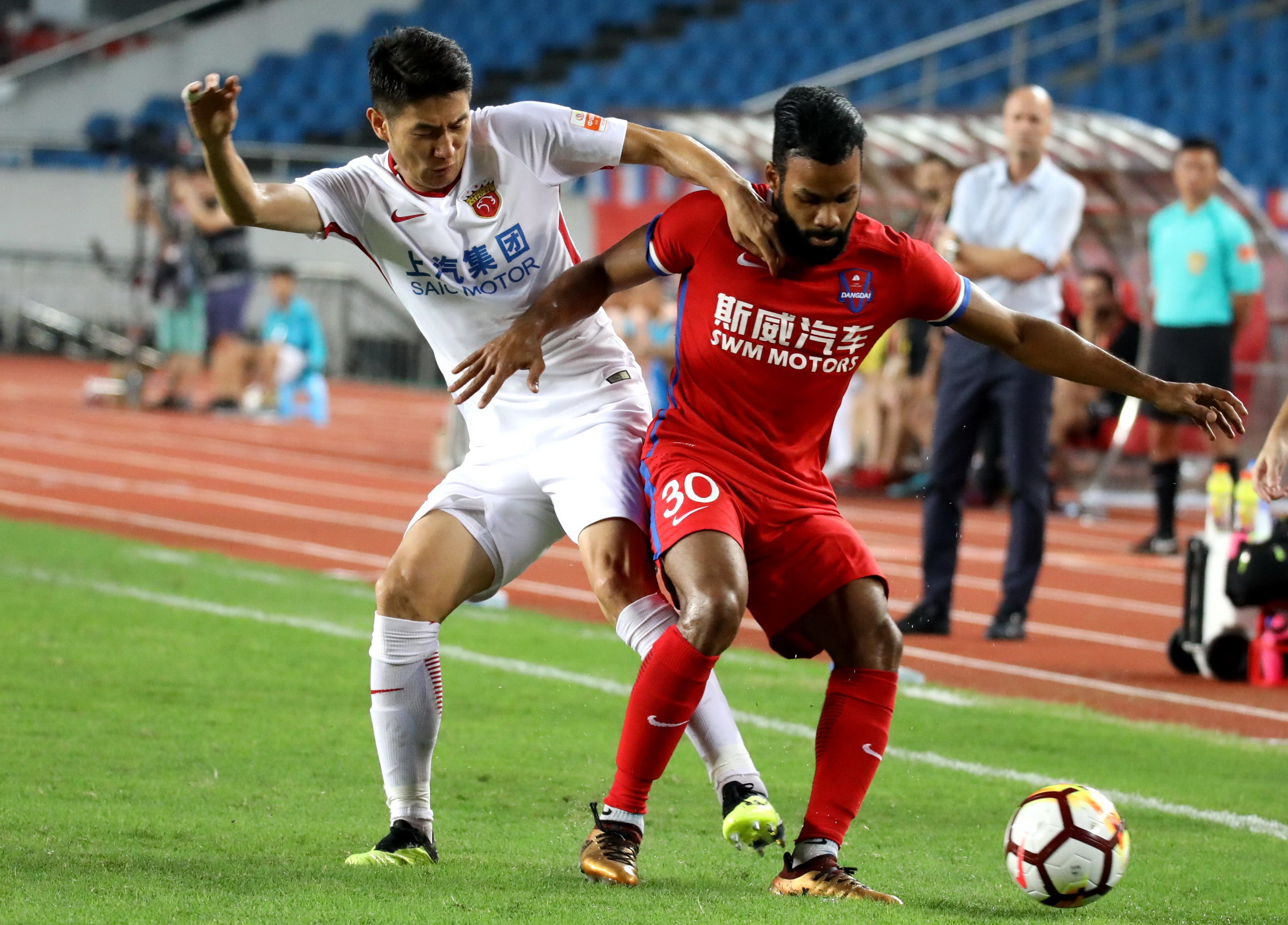 包含重庆全队联手,西宁队士气高昂的词条 包含重庆全队联手,西宁队士气高昂的词条