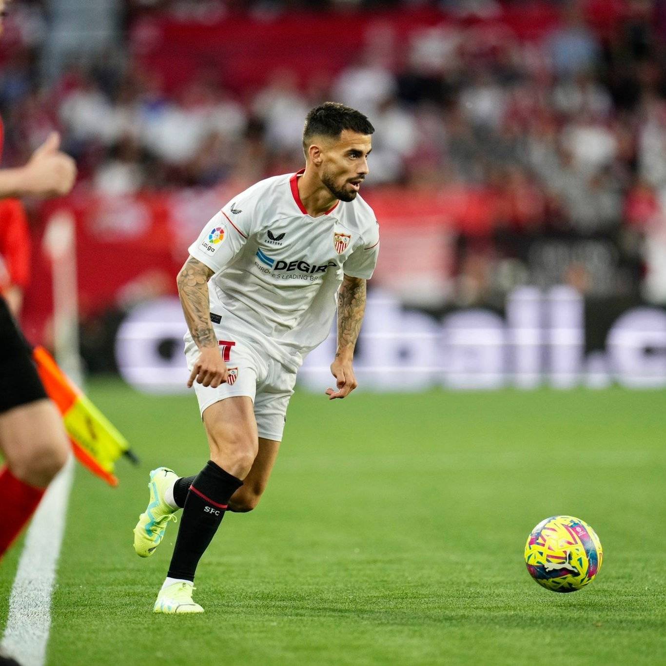 比利亚雷亚尔绝杀获胜，球队豪取三分