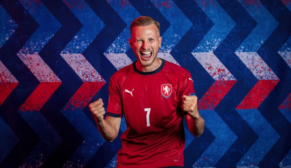 关于捷克队惊险胜利克服苏格兰锁定晋级的信息