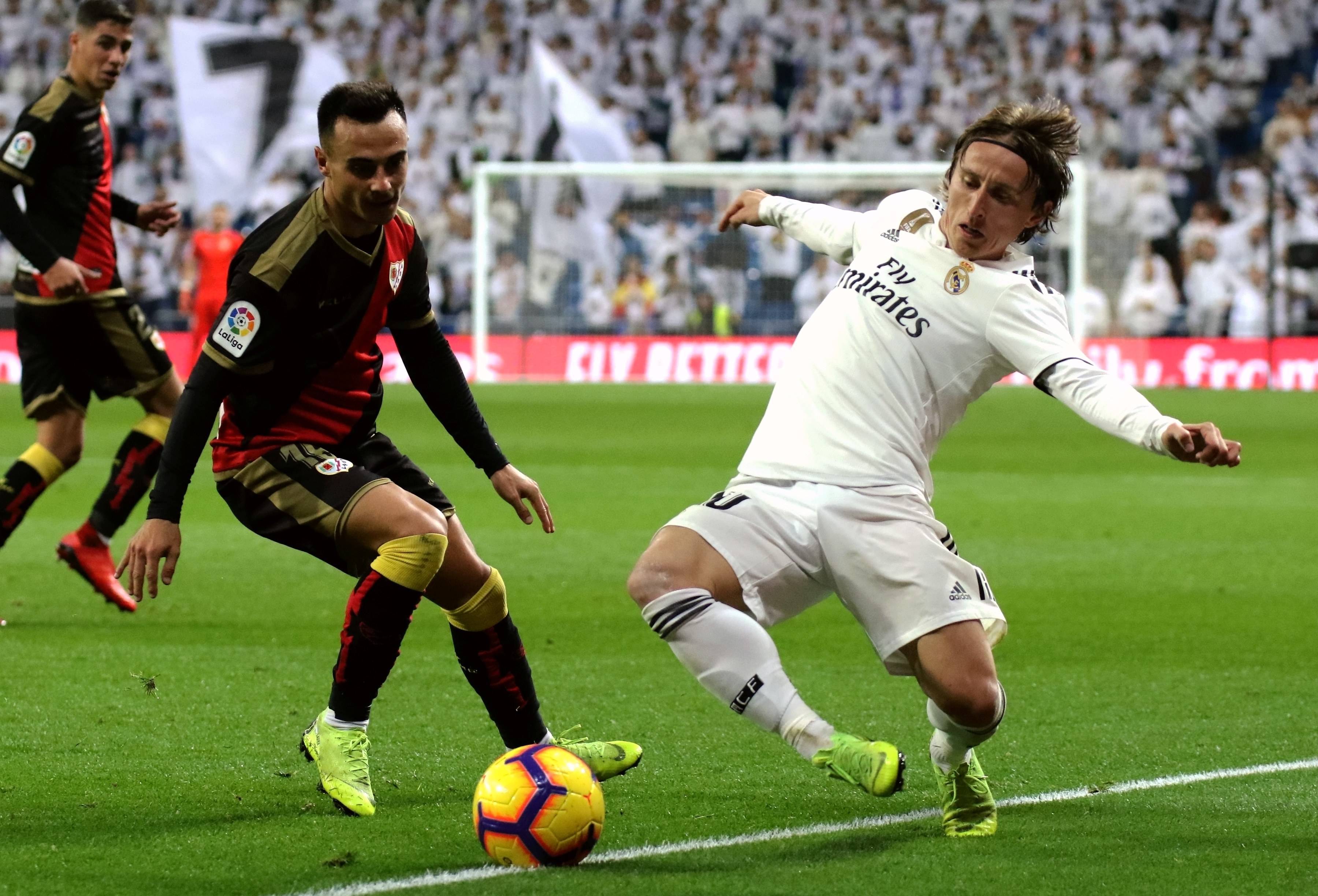 塞维利亚奋力争胜,保持不败纪录 塞维利亚奋力争胜,保持不败纪录