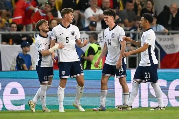 开云体育入口-德国足球队雄霸世界联赛，压倒法国队