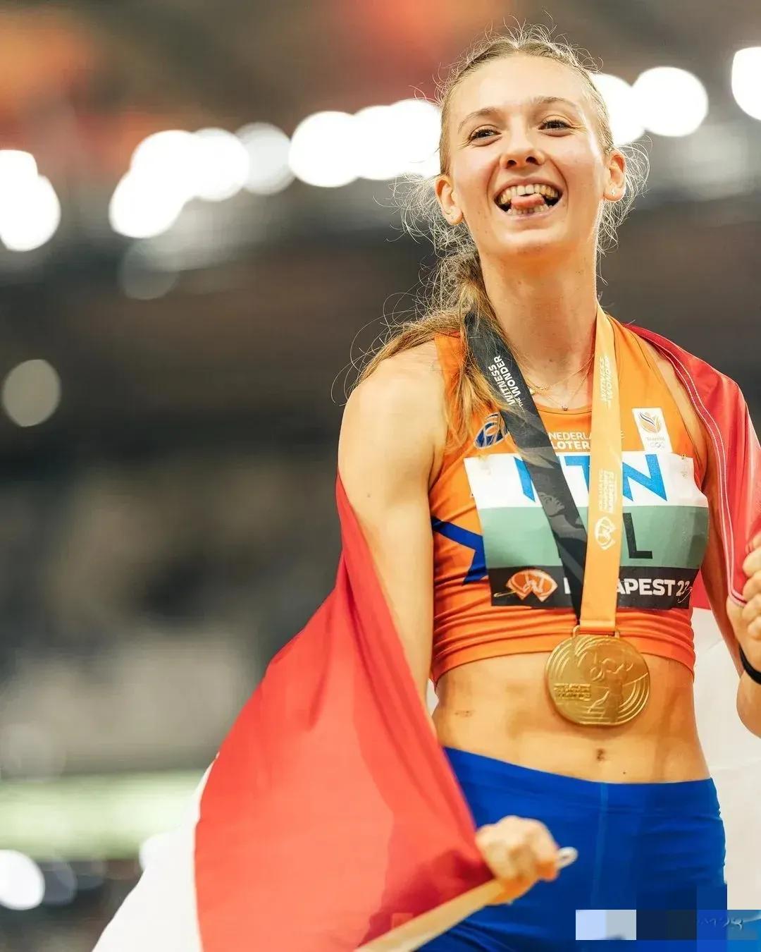 荷兰逆转丹麦，取得关键胜利的简单介绍