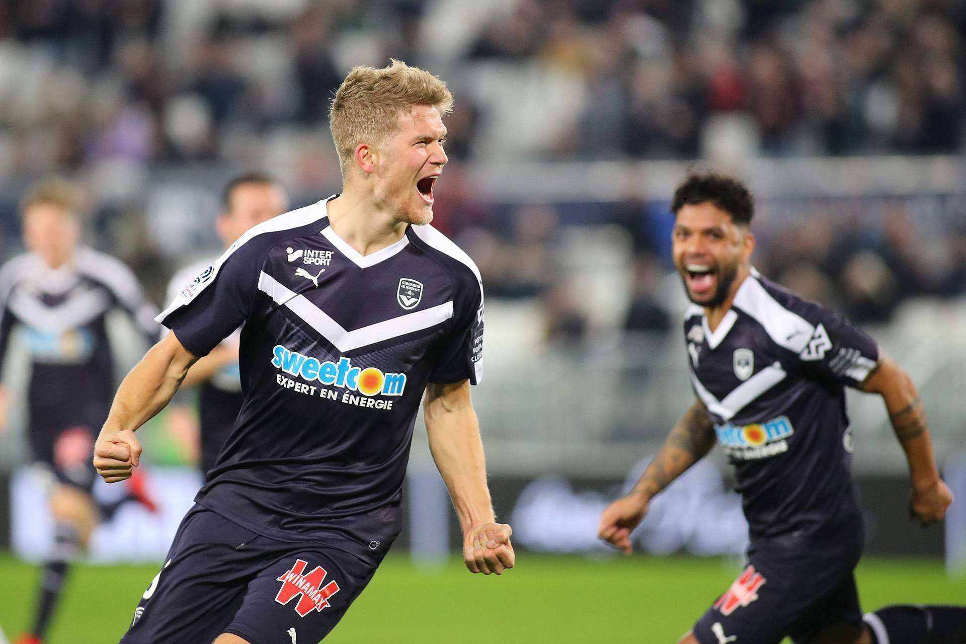 开云体育平台APP-博尔多主场险胜，小将迪亚奔两球