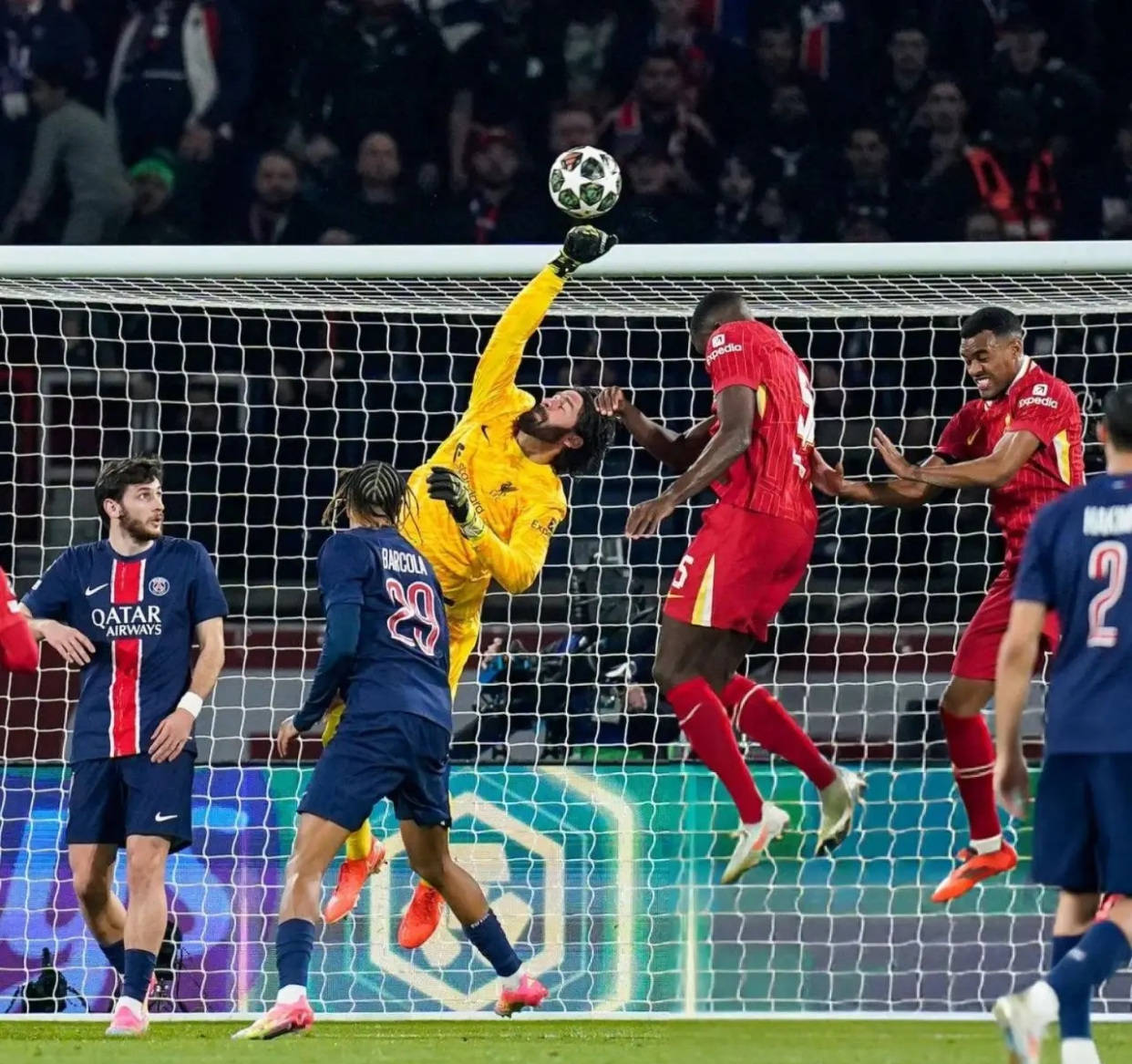 包含阿森纳主场被南安普顿逼平,遭遇不胜局面的词条 包含阿森纳主场被南安普顿逼平,遭遇不胜局面的词条