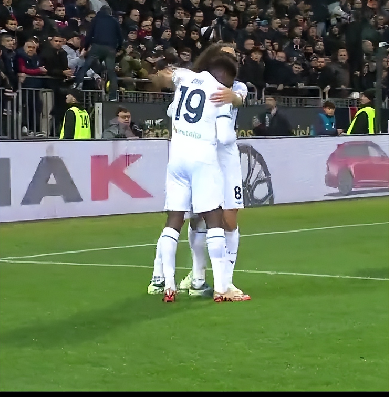 拉齐奥迎战乌迪内斯，全力争胜