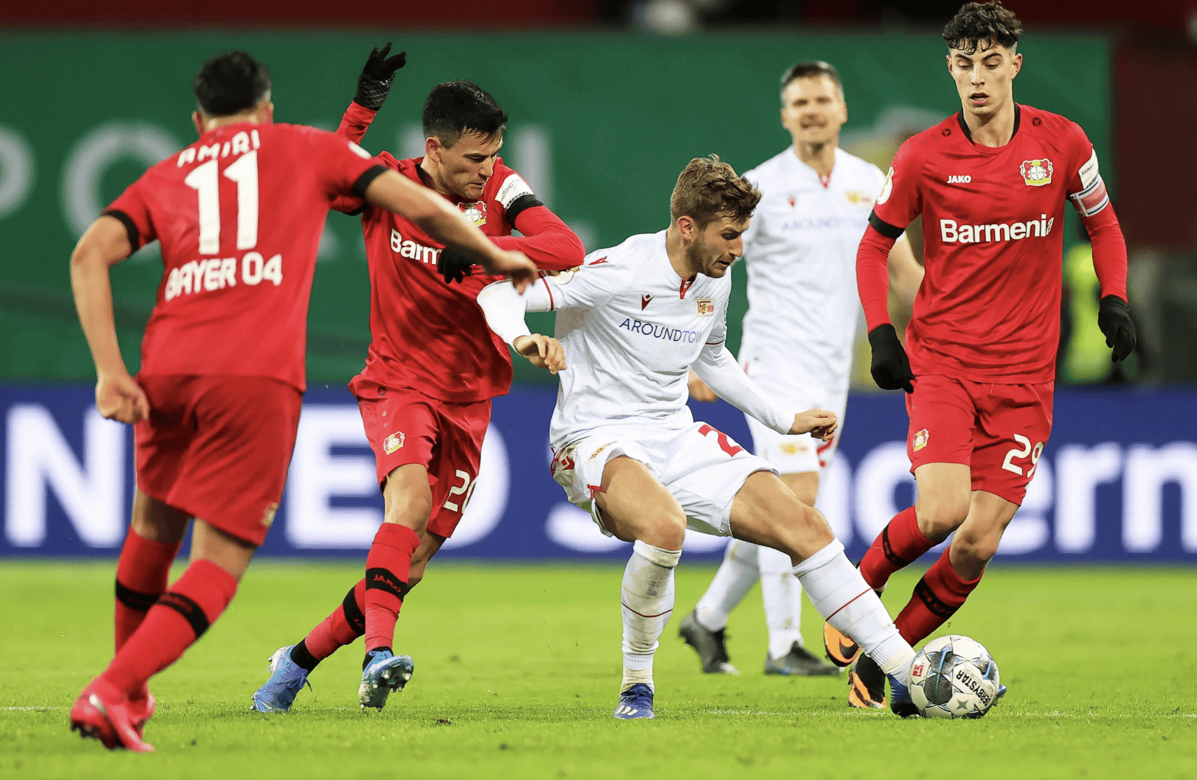 霍芬海姆主场作战,赢得关键胜利 霍芬海姆主场作战,赢得关键胜利