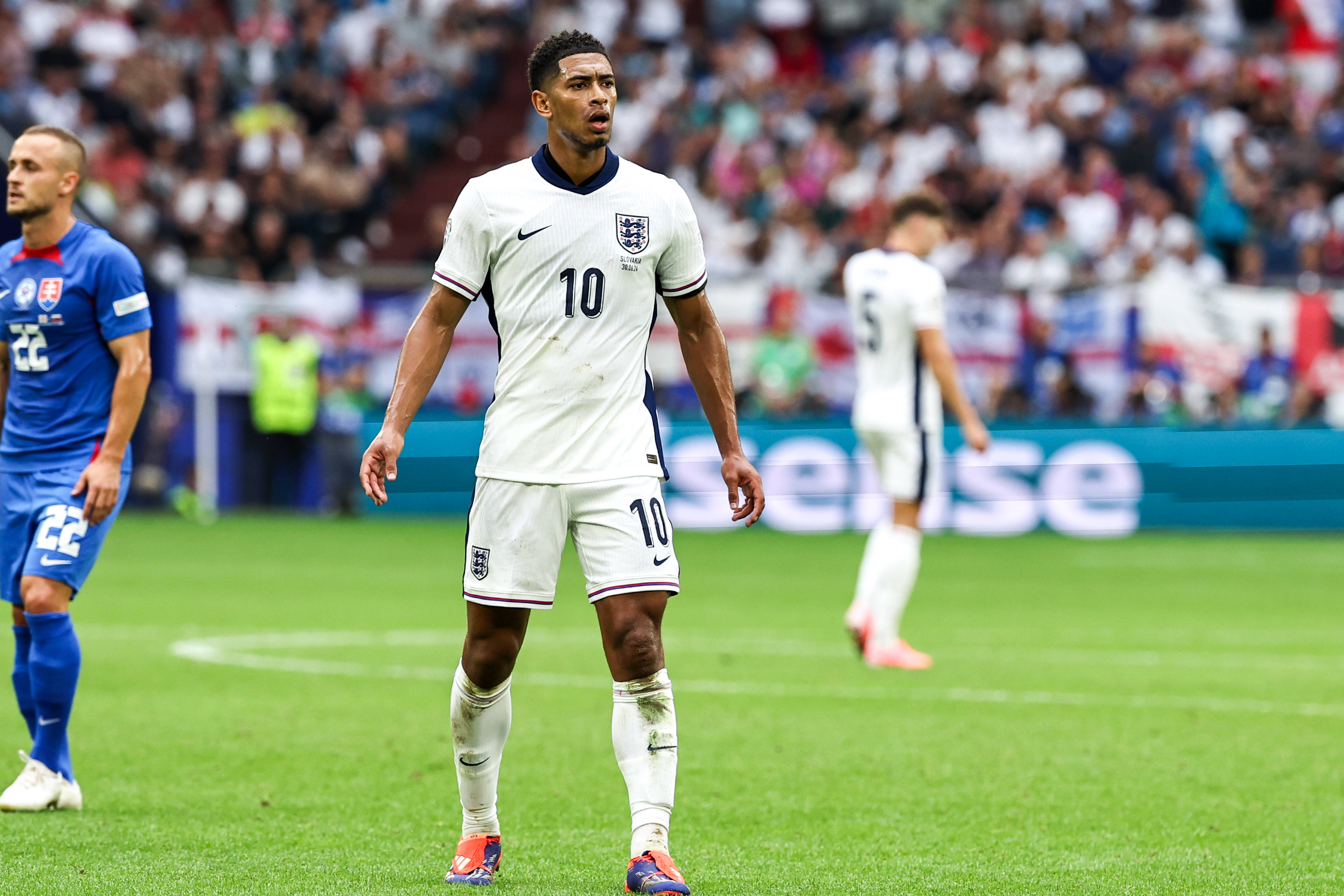 英格兰不敌斯洛伐克,欧预赛小组赛形势严峻 英格兰不敌斯洛伐克,欧预赛小组赛形势严峻