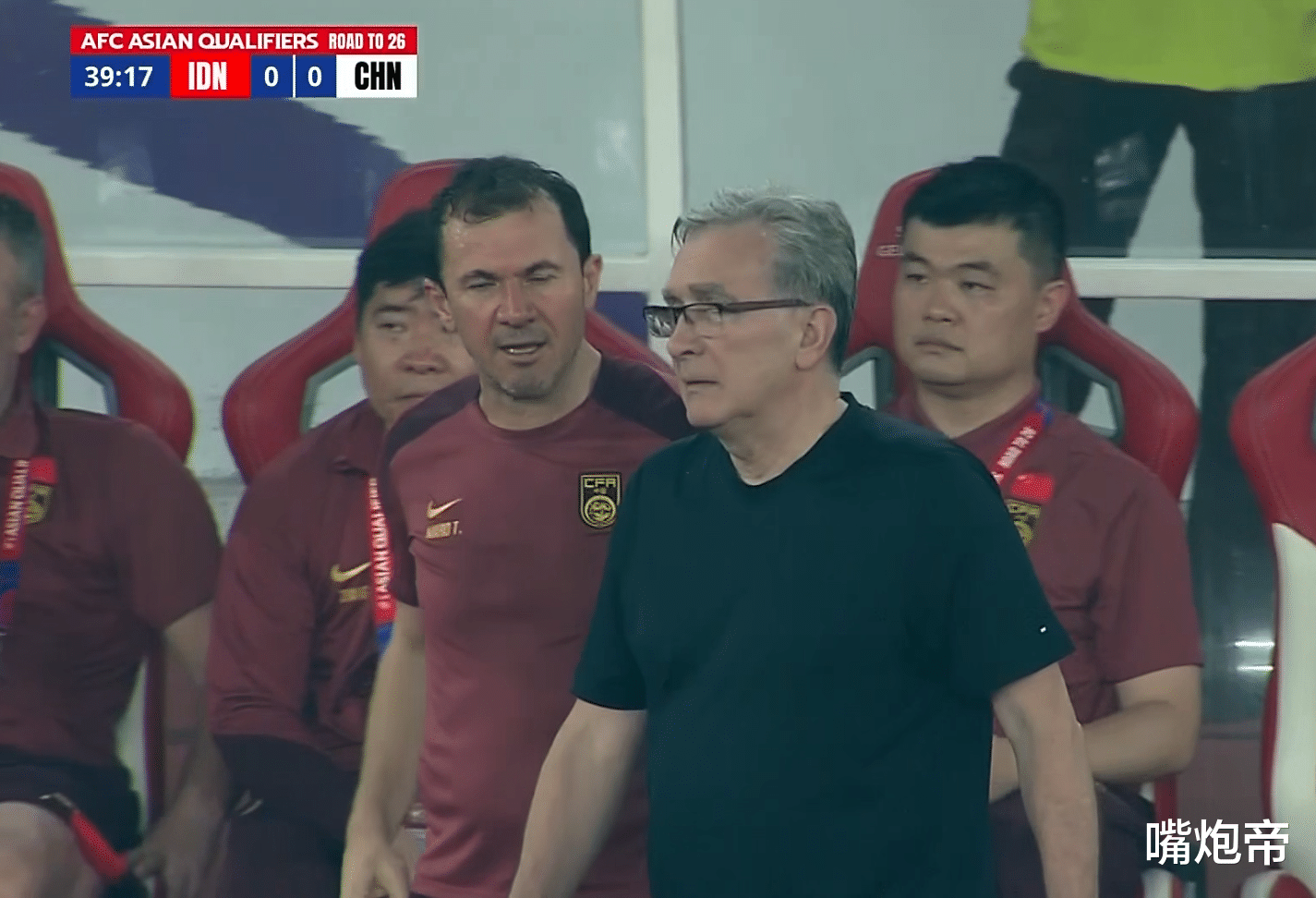 南特主教练调整战术,寻求新突破 南特主教练调整战术,寻求新突破