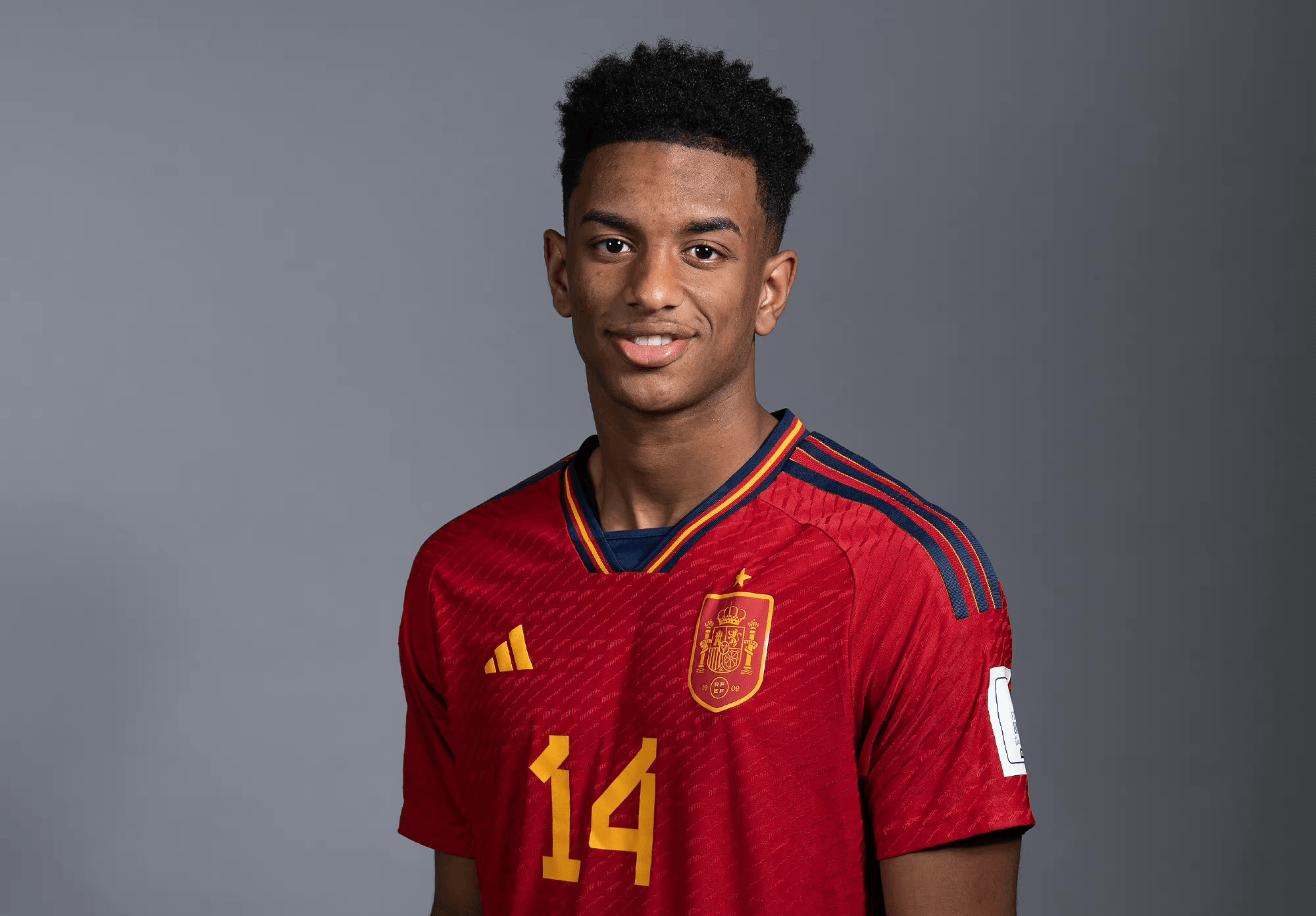 曼联后防失利，谋求签下新后卫增强实力