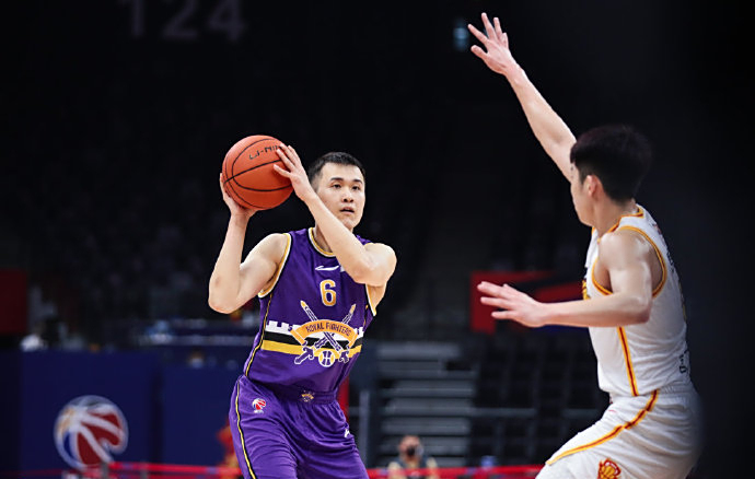 福建男篮再次击败强敌,助力季后赛希望 福建男篮再次击败强敌,助力季后赛希望