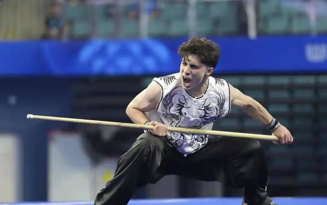 跆拳道赛场惊险连连！伊朗选手获得冠军！