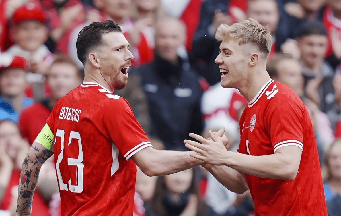 德国队表现不俗,取得男子双打比赛亚军 德国队表现不俗,取得男子双打比赛亚军