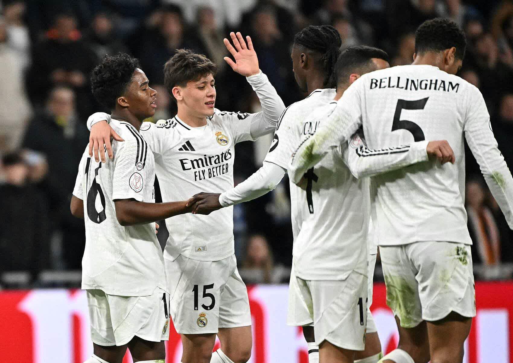 西班牙险胜俄罗斯，成功挺进下一轮比赛