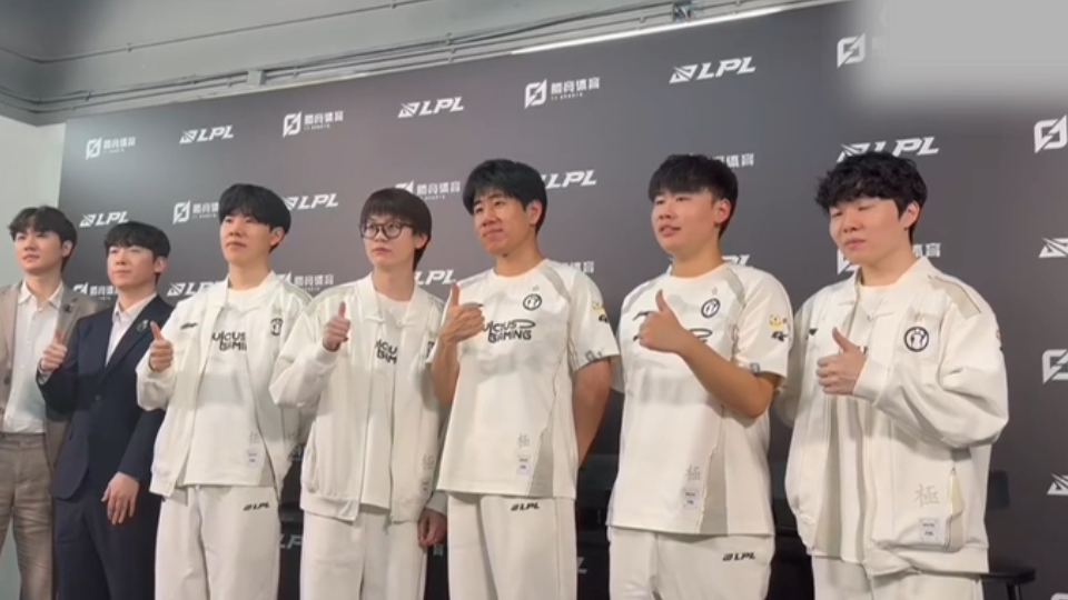 EG横扫TES，Meiko关键团战开团秒人峡谷大战八强赛，留下经典瞬间