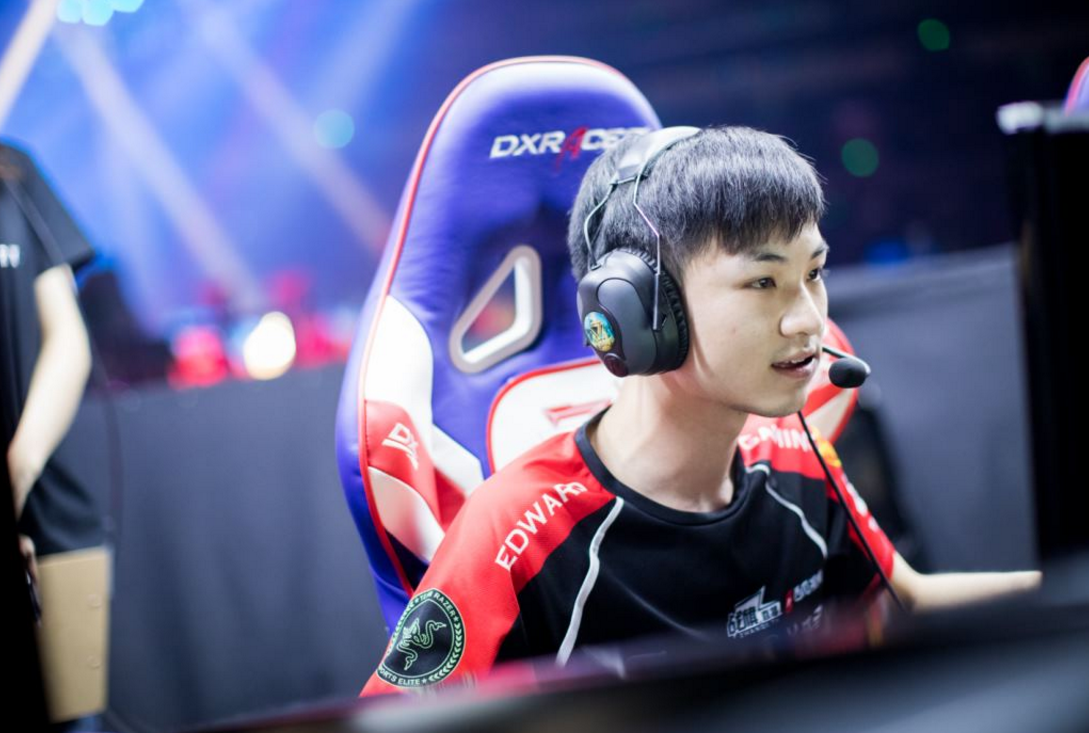 开云官网-DRX鏖战EDG，Viper关键团战开团秒人顶尖较量入围赛，强势挺进下一轮的简单介绍