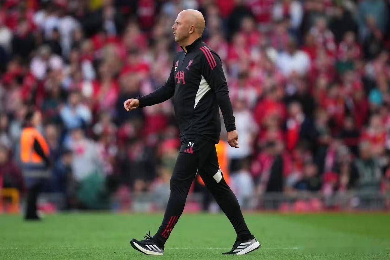 利物浦备战决赛，教练组全力调整战术备战