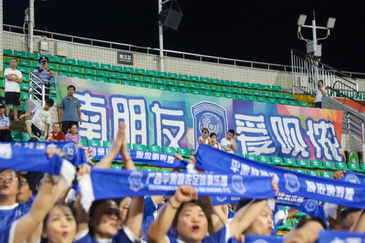 助力球队取得历史性胜利